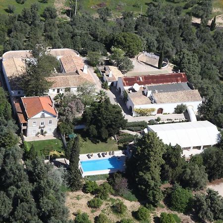 Os Agostos Bed & Breakfast Bagian luar foto