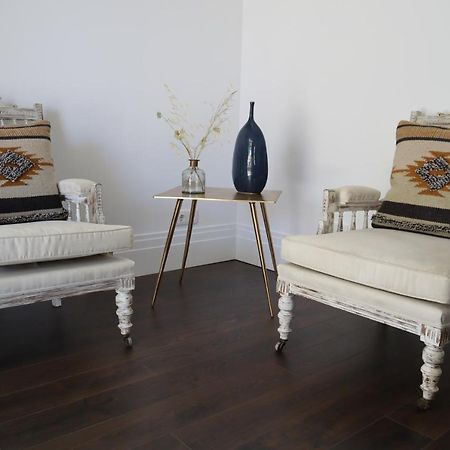 Os Agostos Bed & Breakfast Bagian luar foto
