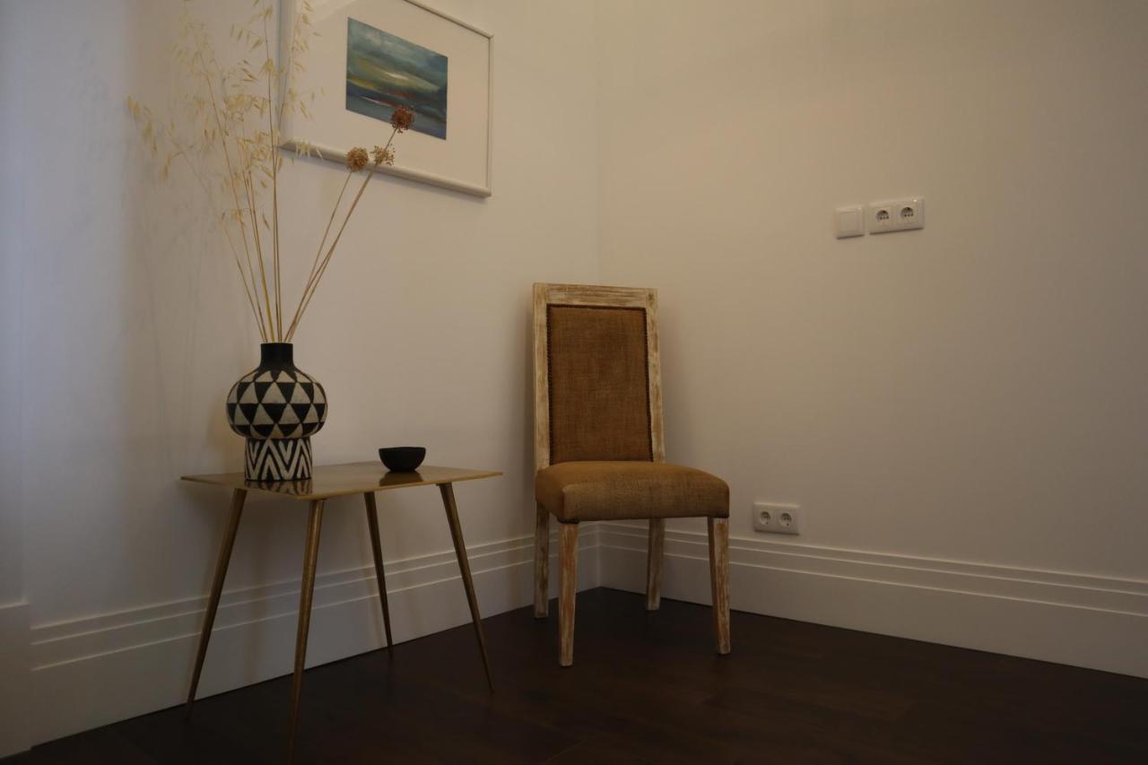 Os Agostos Bed & Breakfast Bagian luar foto