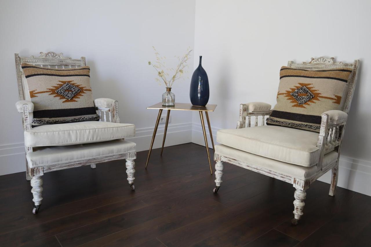 Os Agostos Bed & Breakfast Bagian luar foto