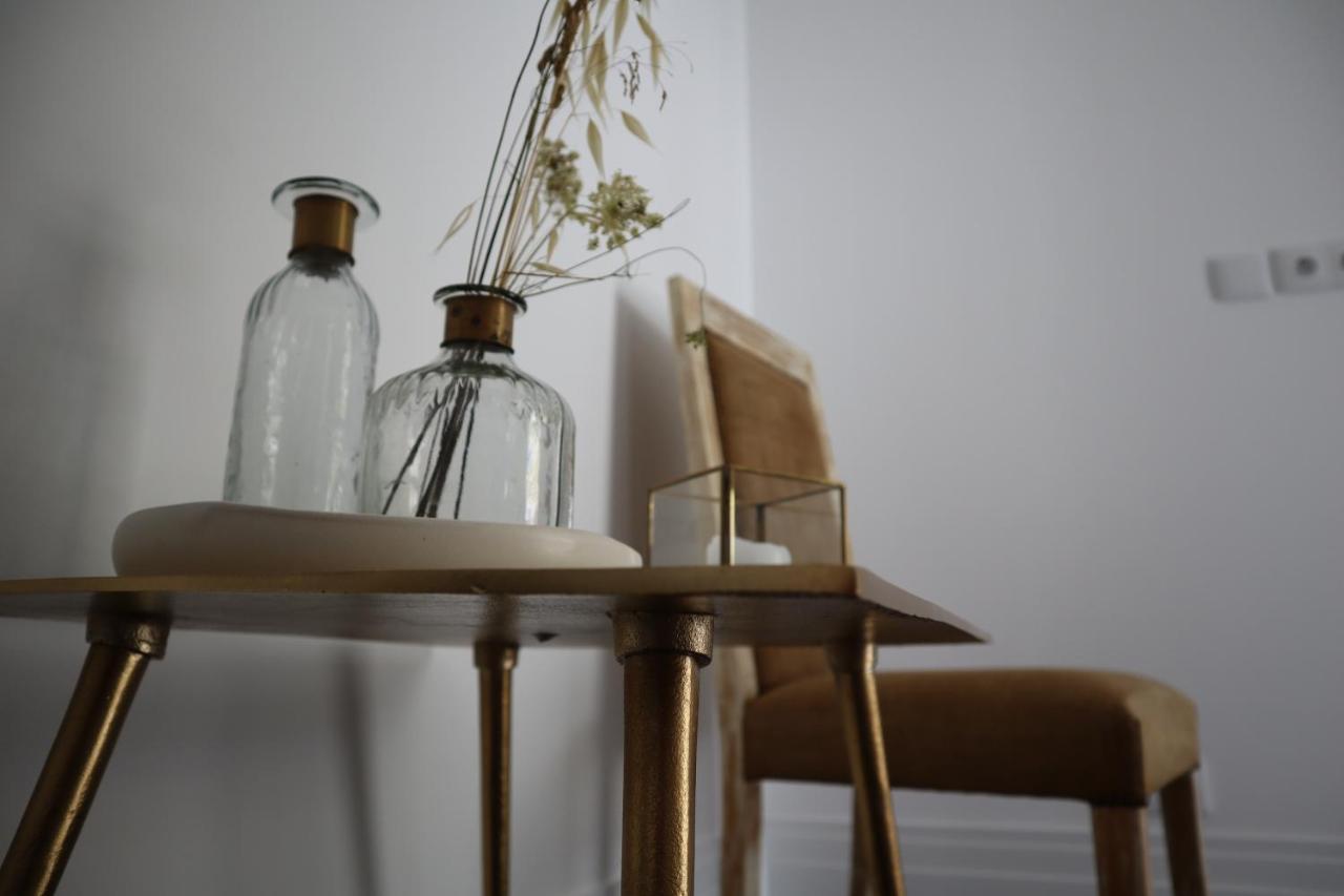 Os Agostos Bed & Breakfast Bagian luar foto