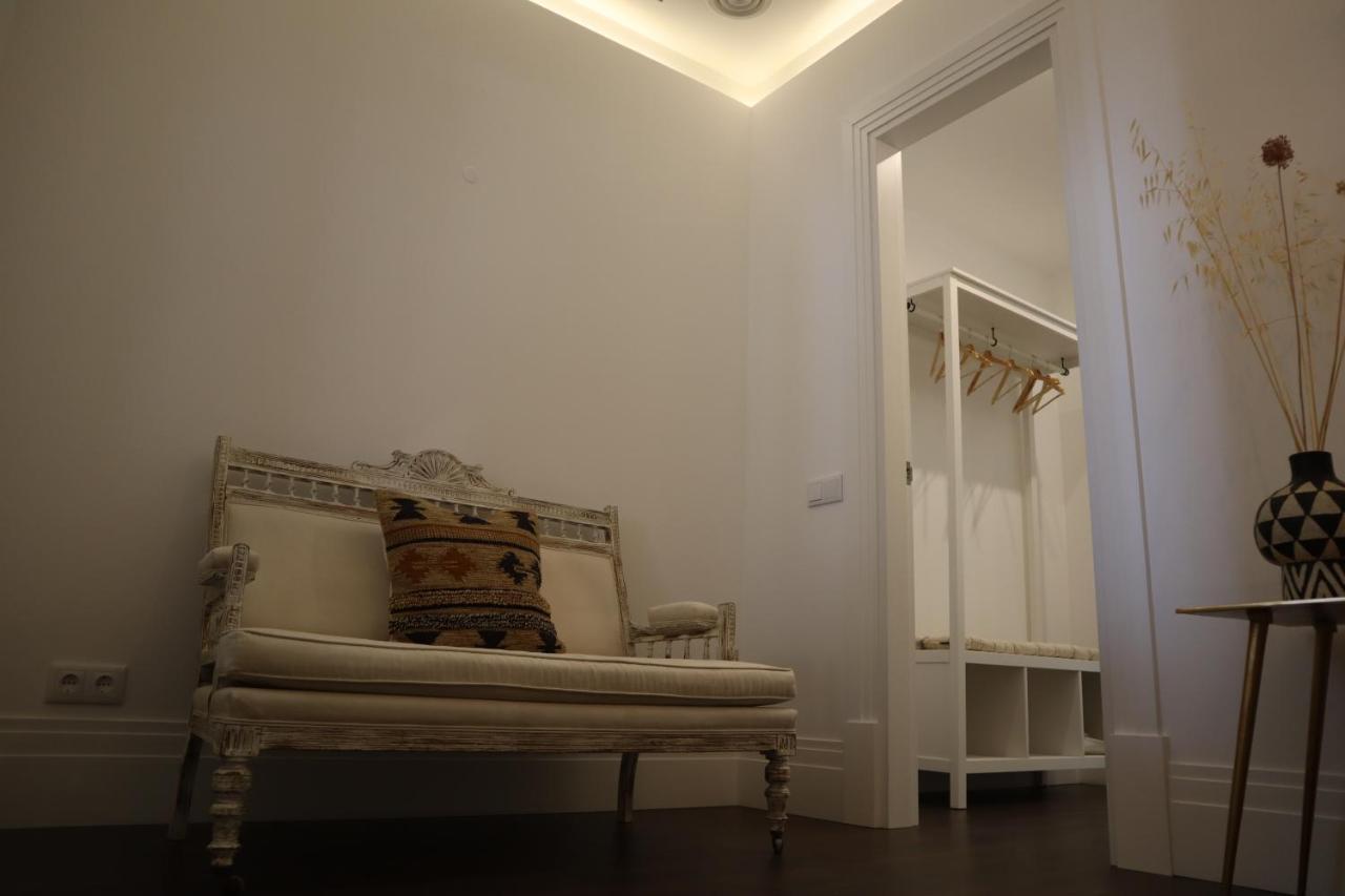 Os Agostos Bed & Breakfast Bagian luar foto