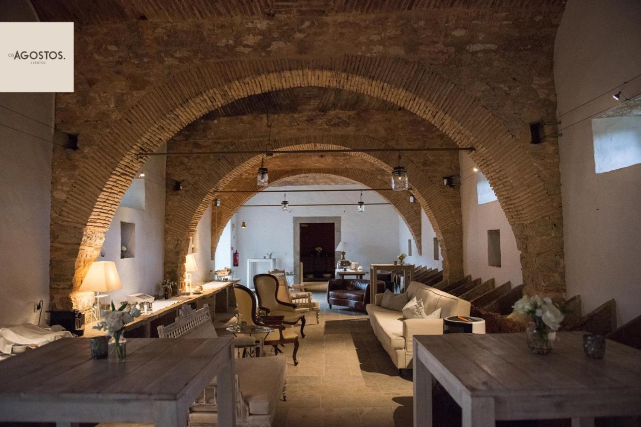 Os Agostos Bed & Breakfast Bagian luar foto
