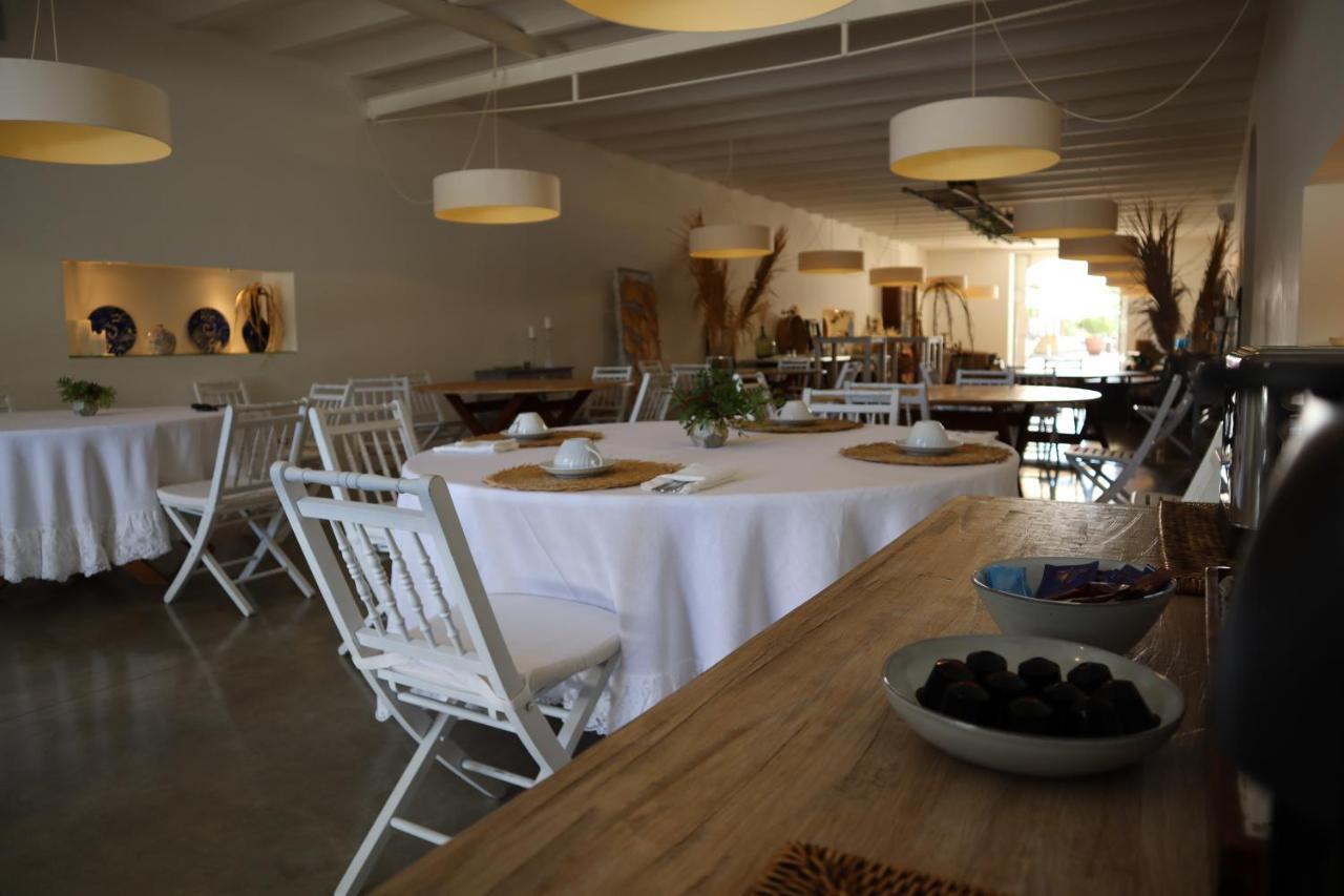 Os Agostos Bed & Breakfast Bagian luar foto